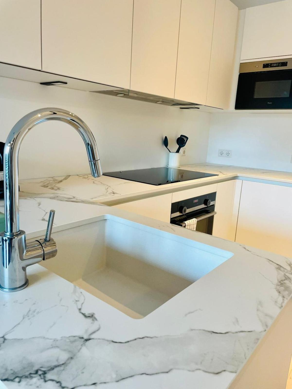 Comfortable 1 Bedroom W Terrace & Parking-chiny1 Apartamento Luxemburgo