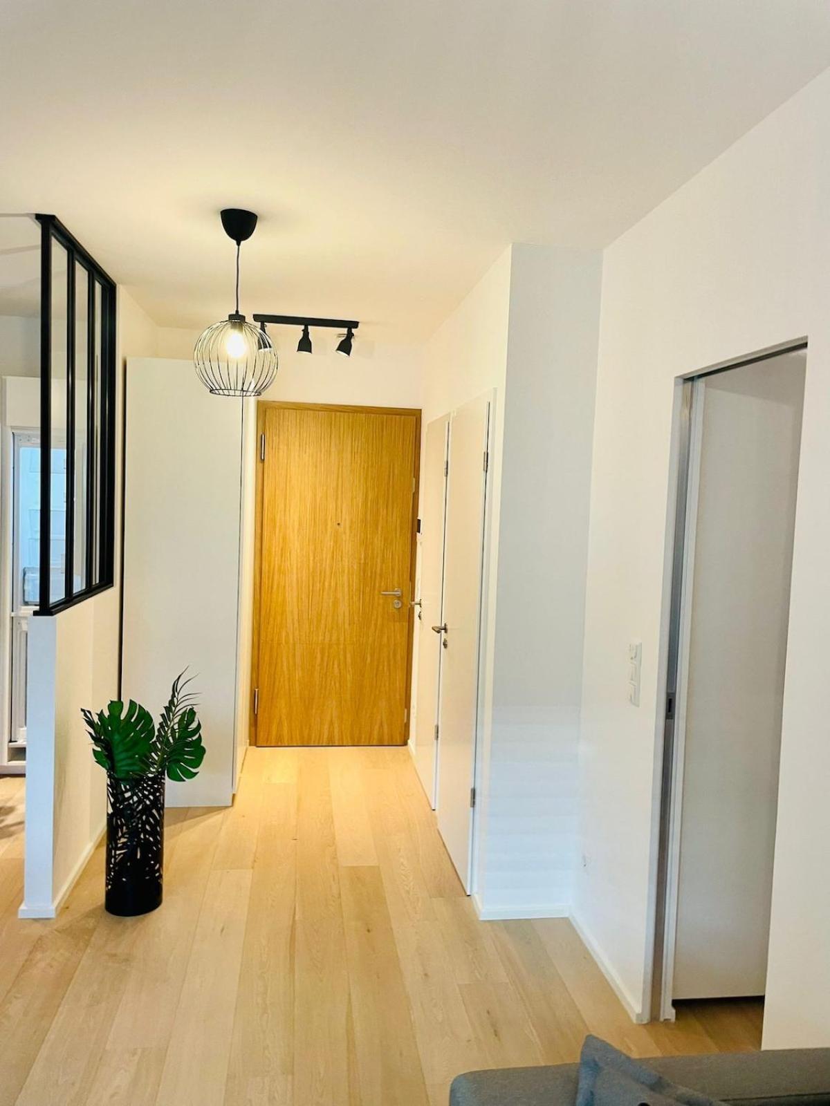 Apartamento Comfortable 1 Bedroom W Terrace & Parking-chiny1 Luxemburgo